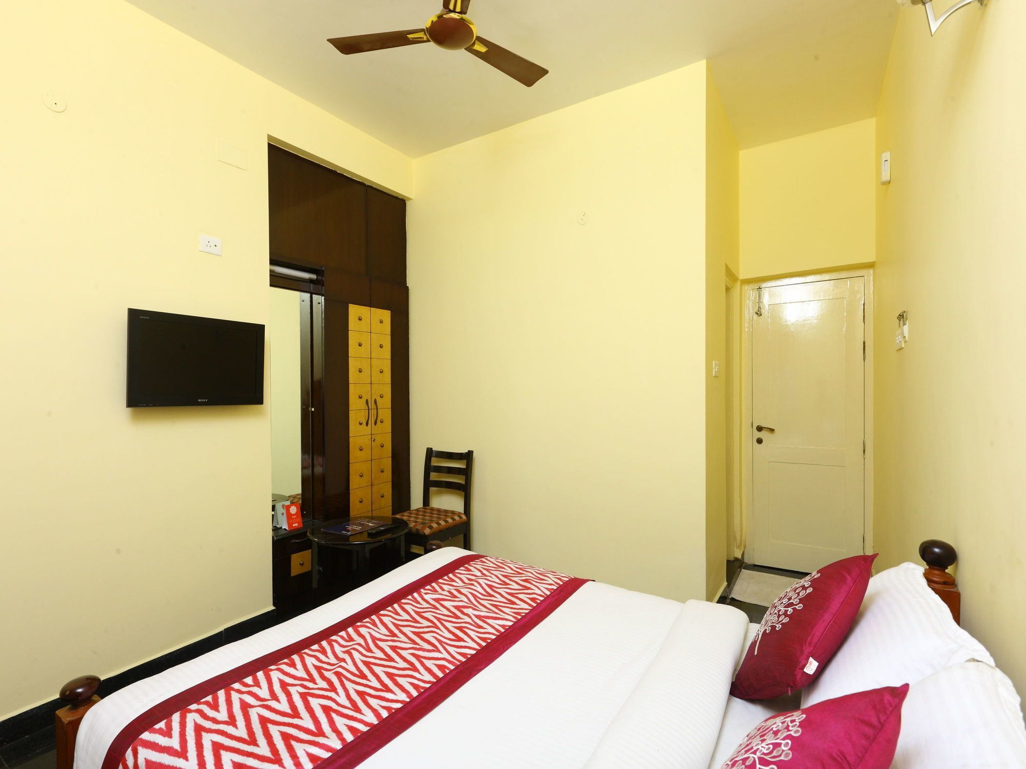 Oyo 10630 Hotel Nano Turf Madurai Eksteriør billede