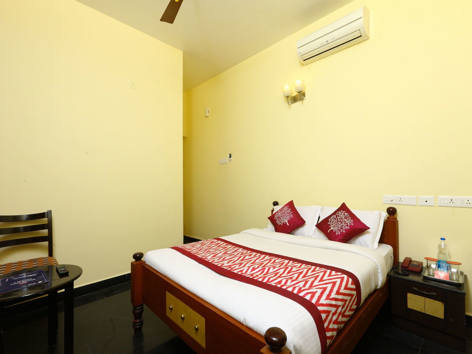 Oyo 10630 Hotel Nano Turf Madurai Eksteriør billede